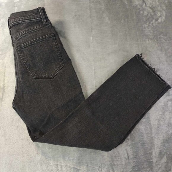 Abercrombie & fitch The Ankle Ultra High-Rise ripped knees 26/2 jeans Raw Hem - Picture 5 of 11